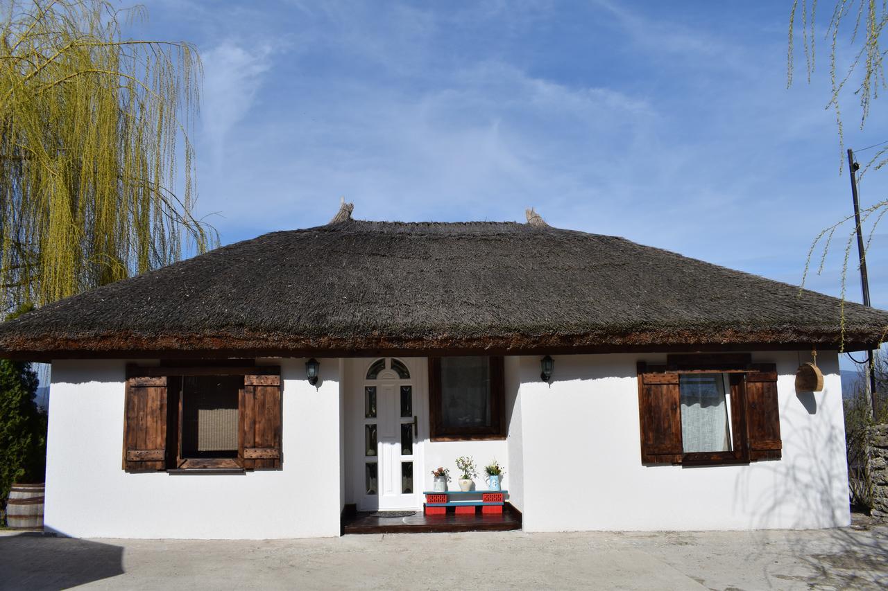 Hanu Lu Mos Opinca Deva Exterior foto